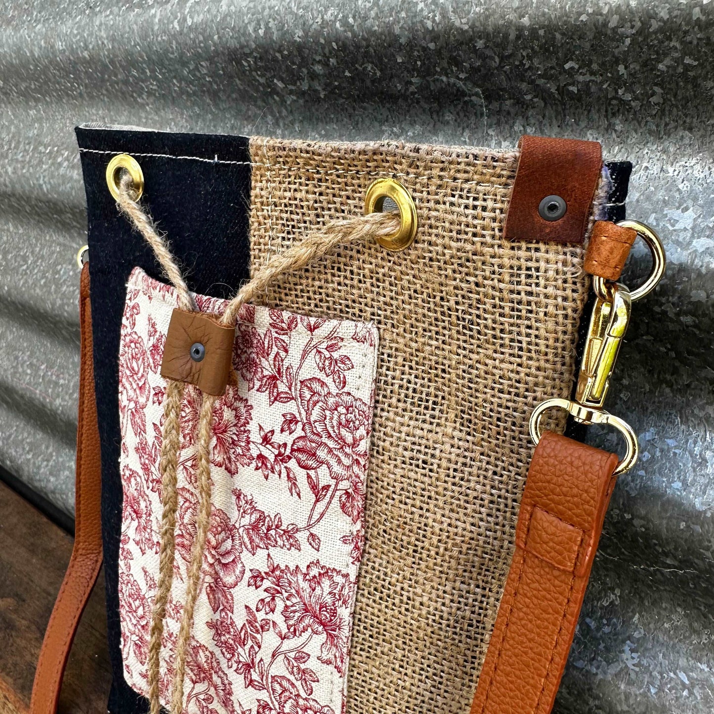 Somerset tote bag with adjustable strap - PWP - Medium – Sundays